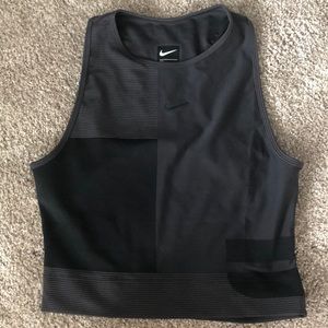 Nike crop top w/ cutout